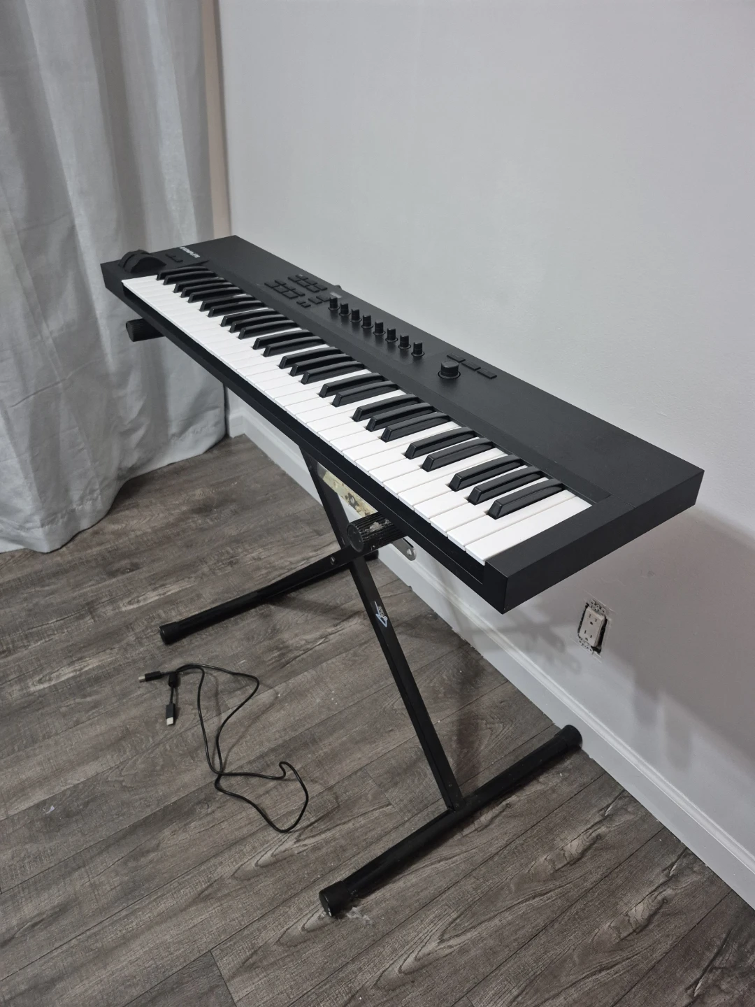 KOMPLETE KONTROL A61 Keyboard - photo 4