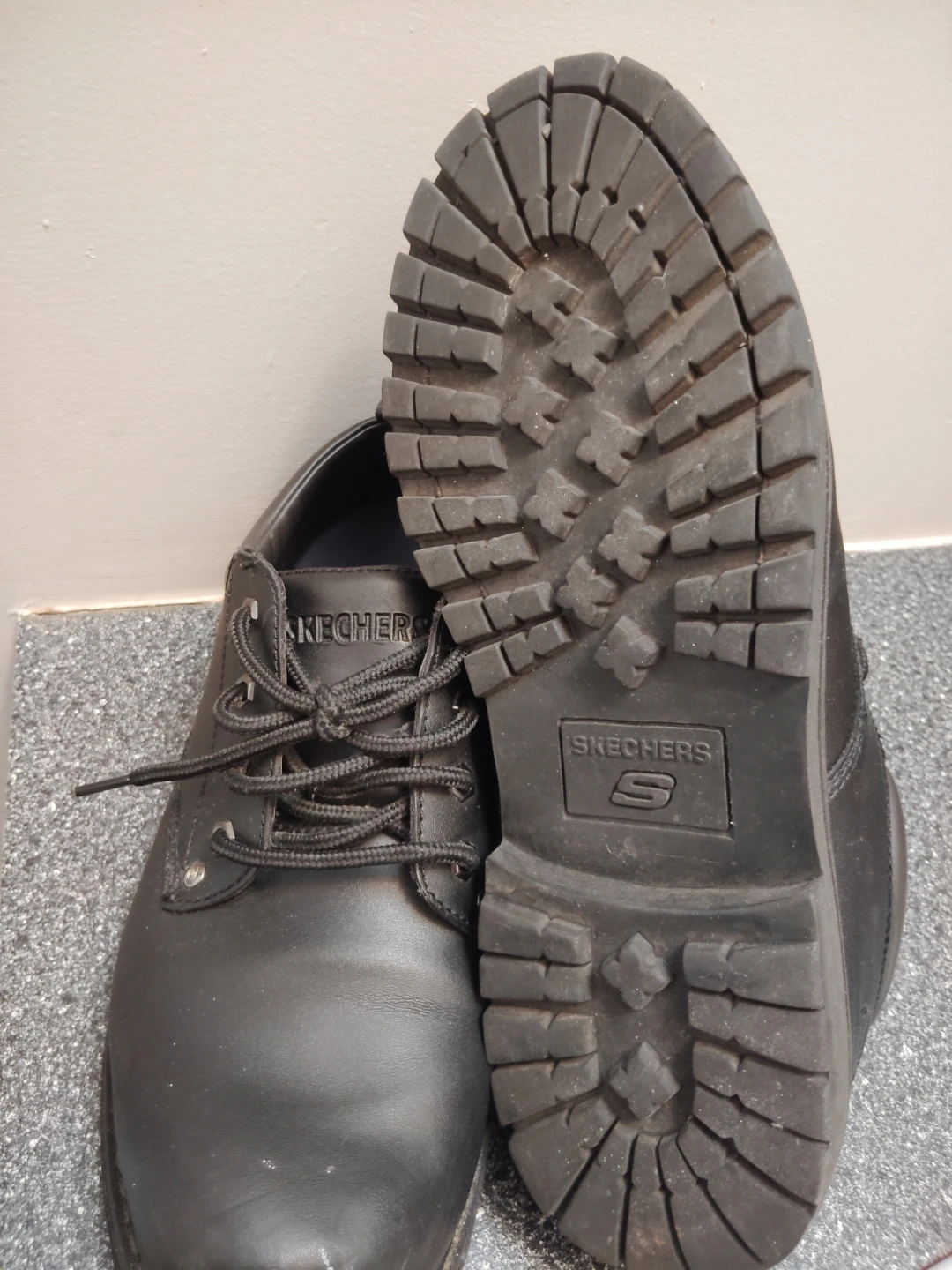 Skechers Men’s Leather Work / Casual Shoes - Size 11 Black - photo 4