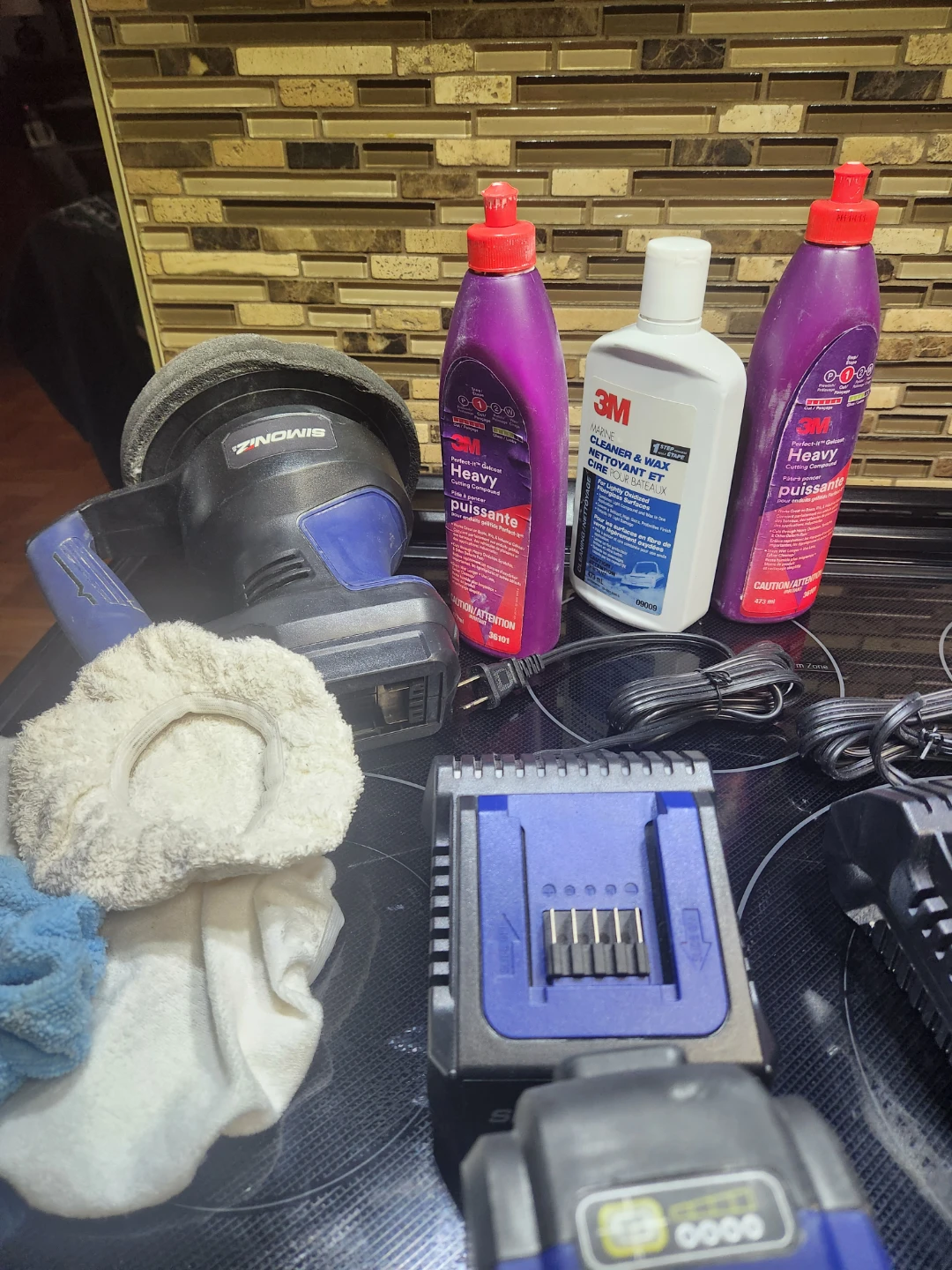 Simoniz Cordless Polisher Kit with Batteries and Charger - photo 4