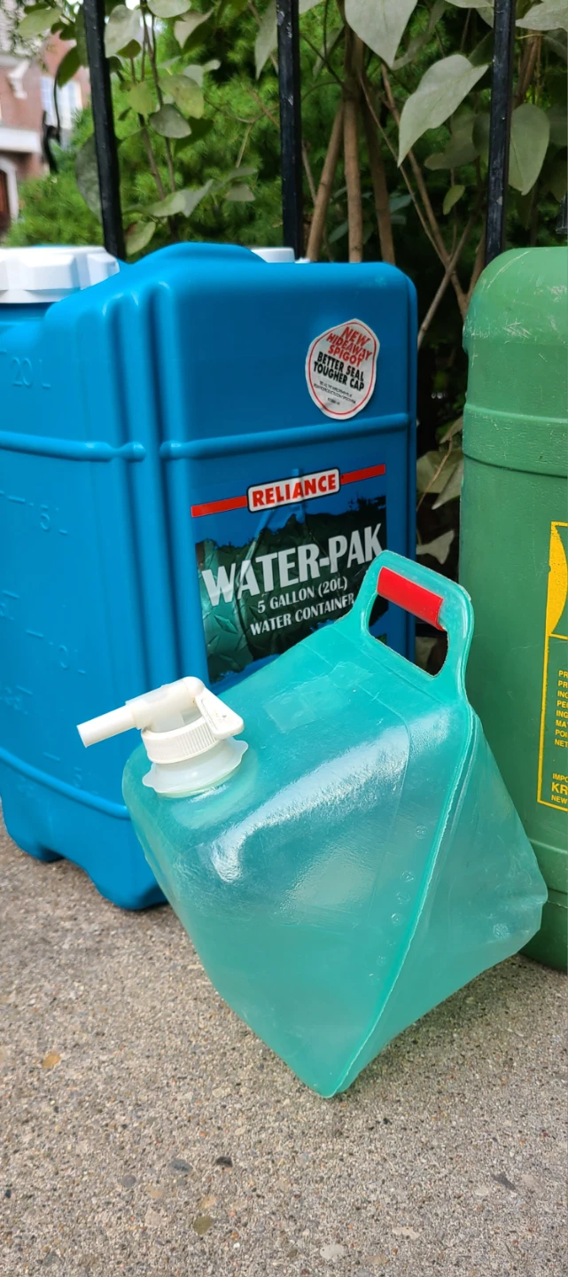 WATER Containers / Jugs - Camping / Road Trips / Emergencies - photo 4