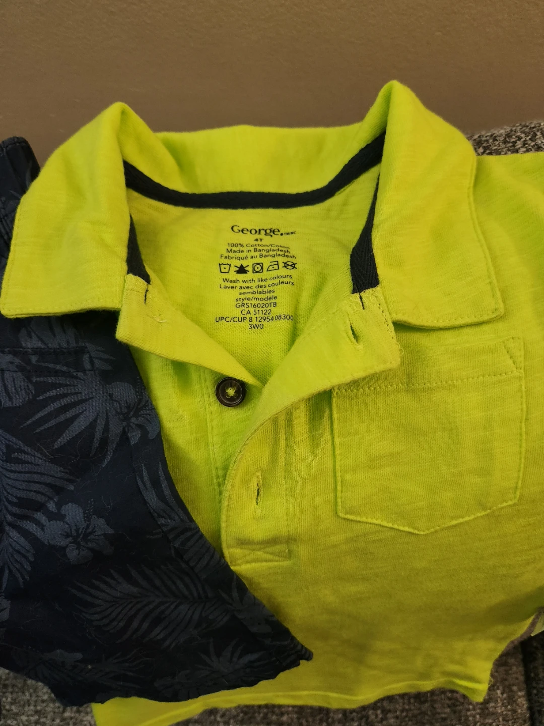 100% Cotton Boys Polo Shirt and Navy Shorts Set, Size 4T - photo 4