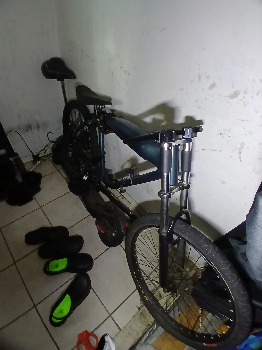 Factory Gas Tank Frame Combo (w/ Maxxis Hookworm Wheels & Bars)