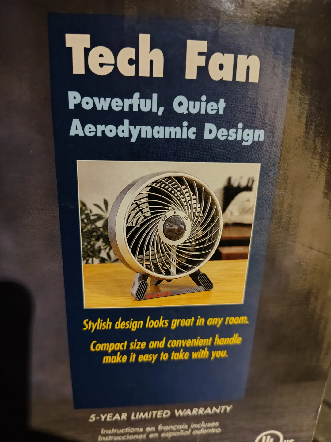 Honeywell 8 inch Tech Fan Super Quiet - photo 4