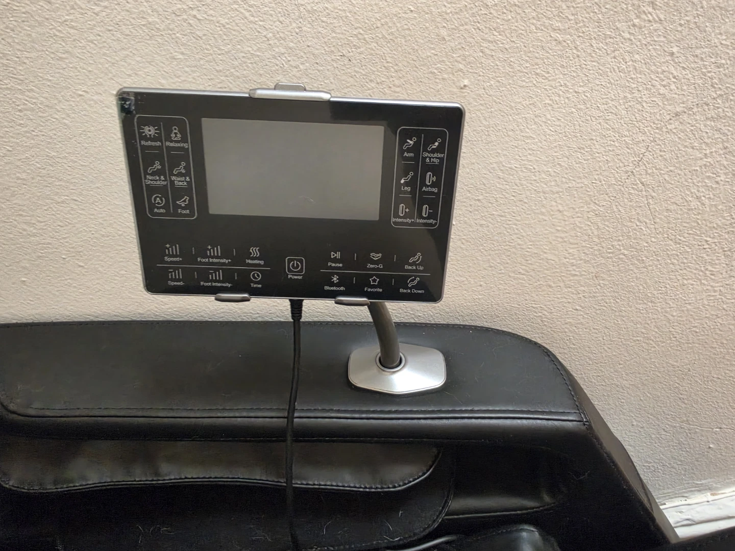 BOSSCARE Full Body Massage Chair - photo 2