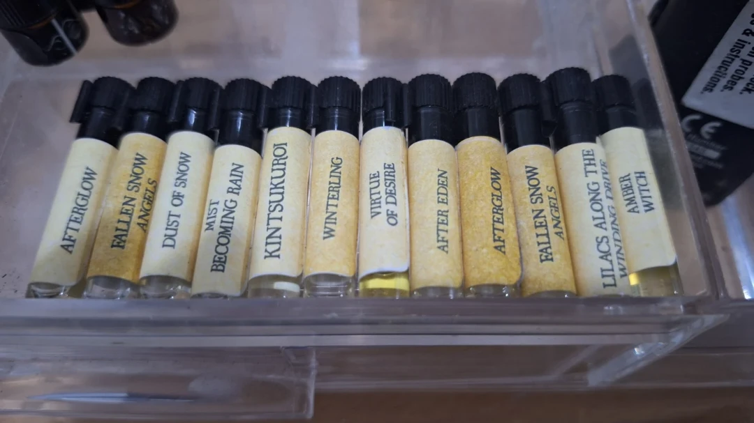 Indie perfume samples