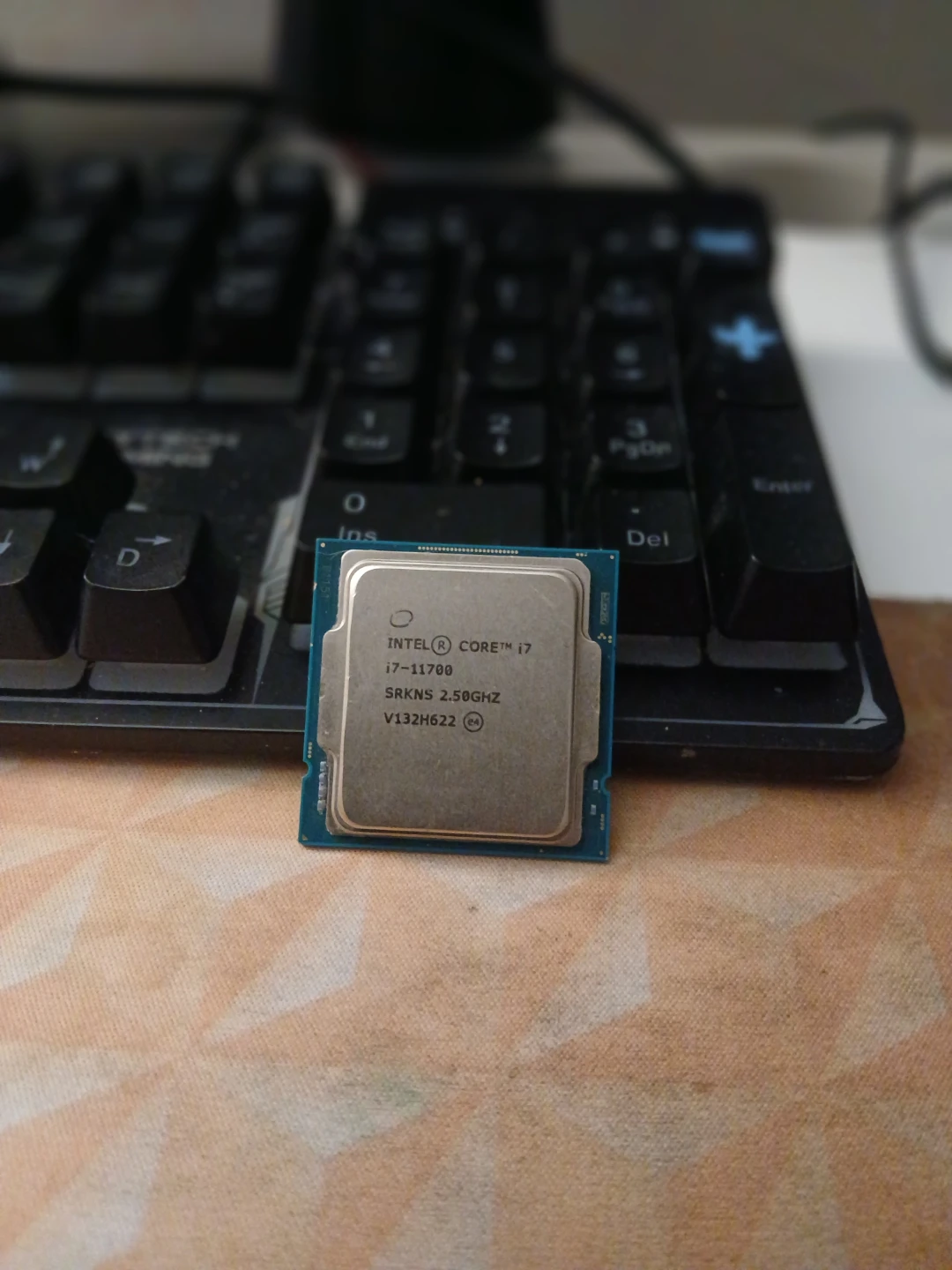 Intel Core i7-11700 CPU SRKNS 2.50GHZ - photo 4