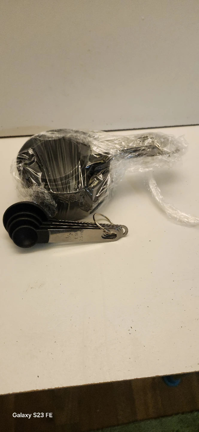 Black Measuring Cups and Spoons Set