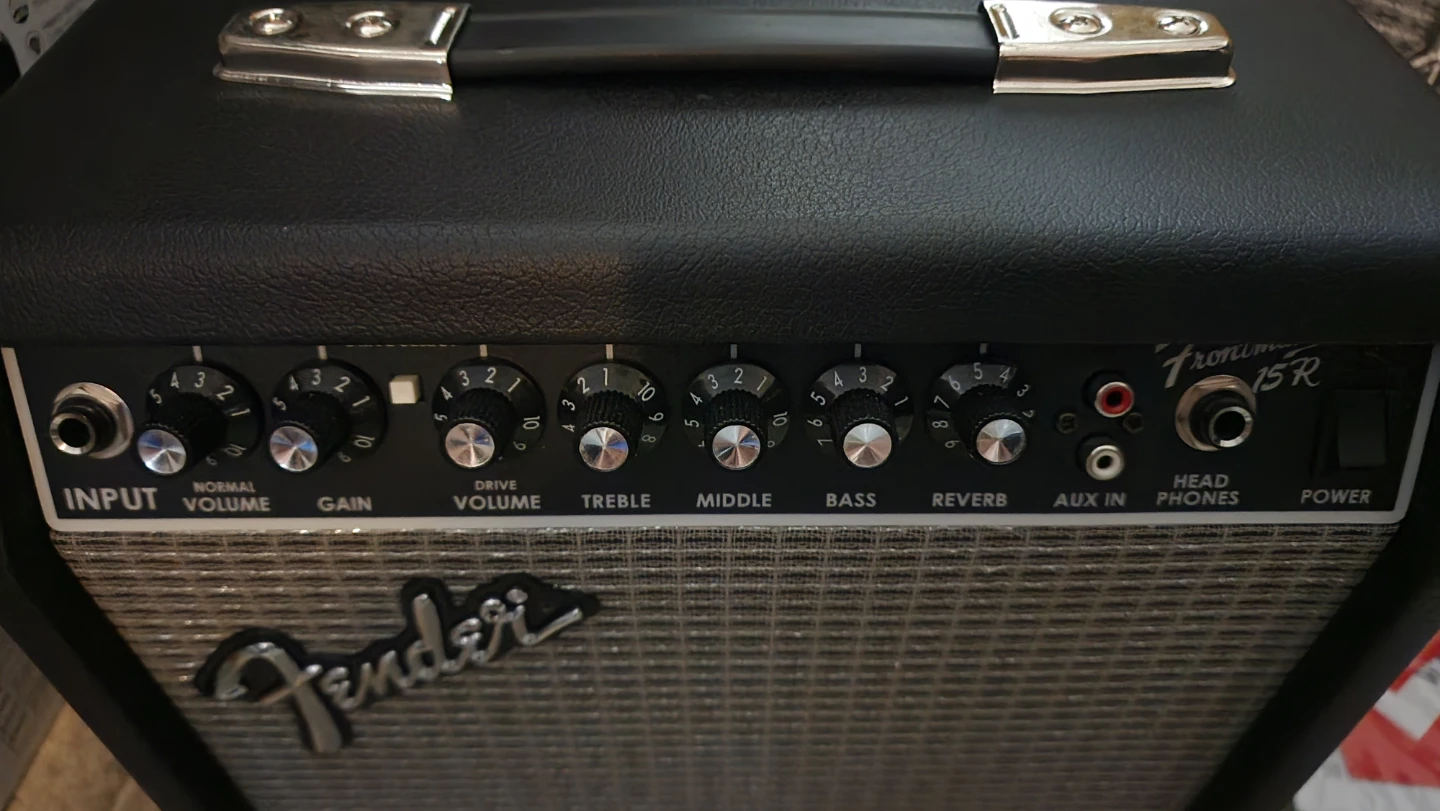 Fender Frontman 15R Guitar Amplifier - photo 2