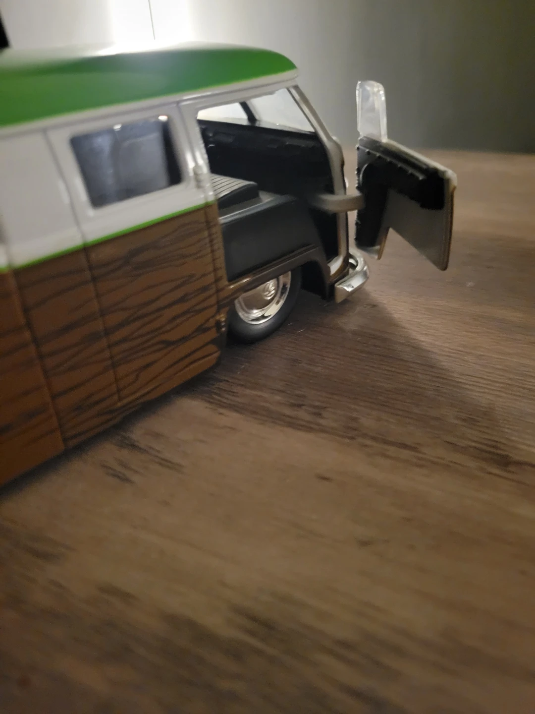 Marvel "I Am Groot" VW Bus Diecast Truck - photo 3