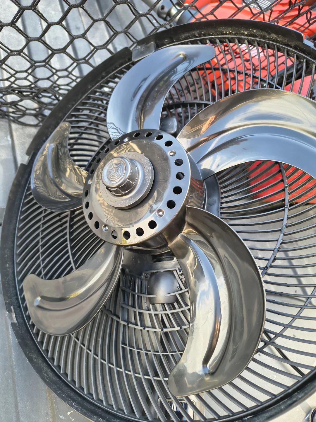 16 in Clean 5 Blade Premium Pedestal Fan