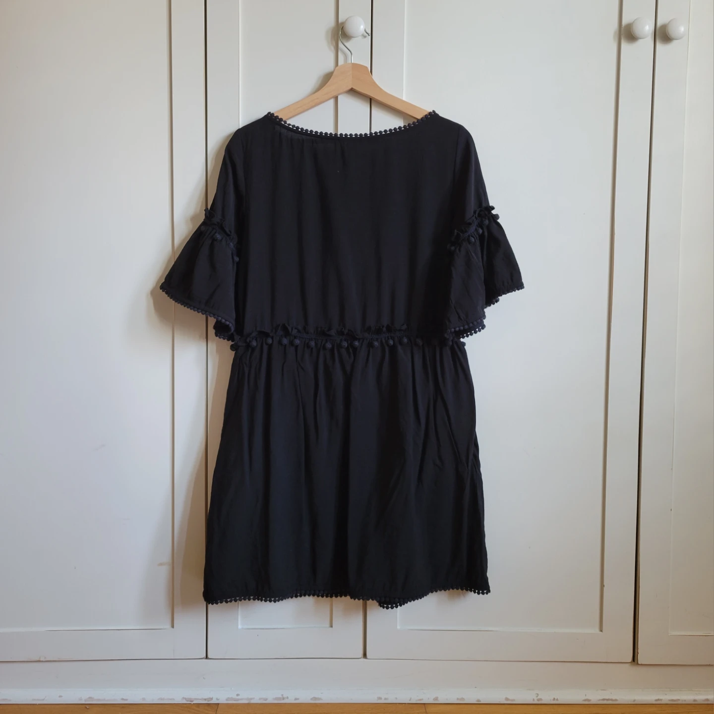 Club Monaco bell sleeve dress - photo 3
