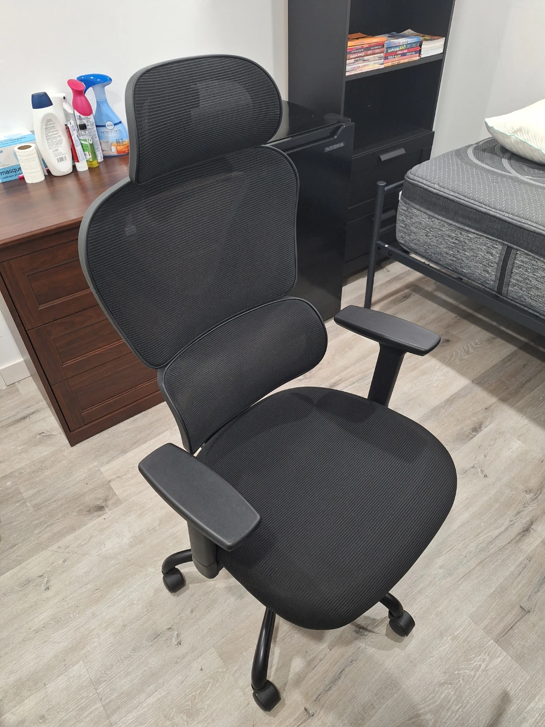 Ergonomic Mesh Office Chair - photo 2