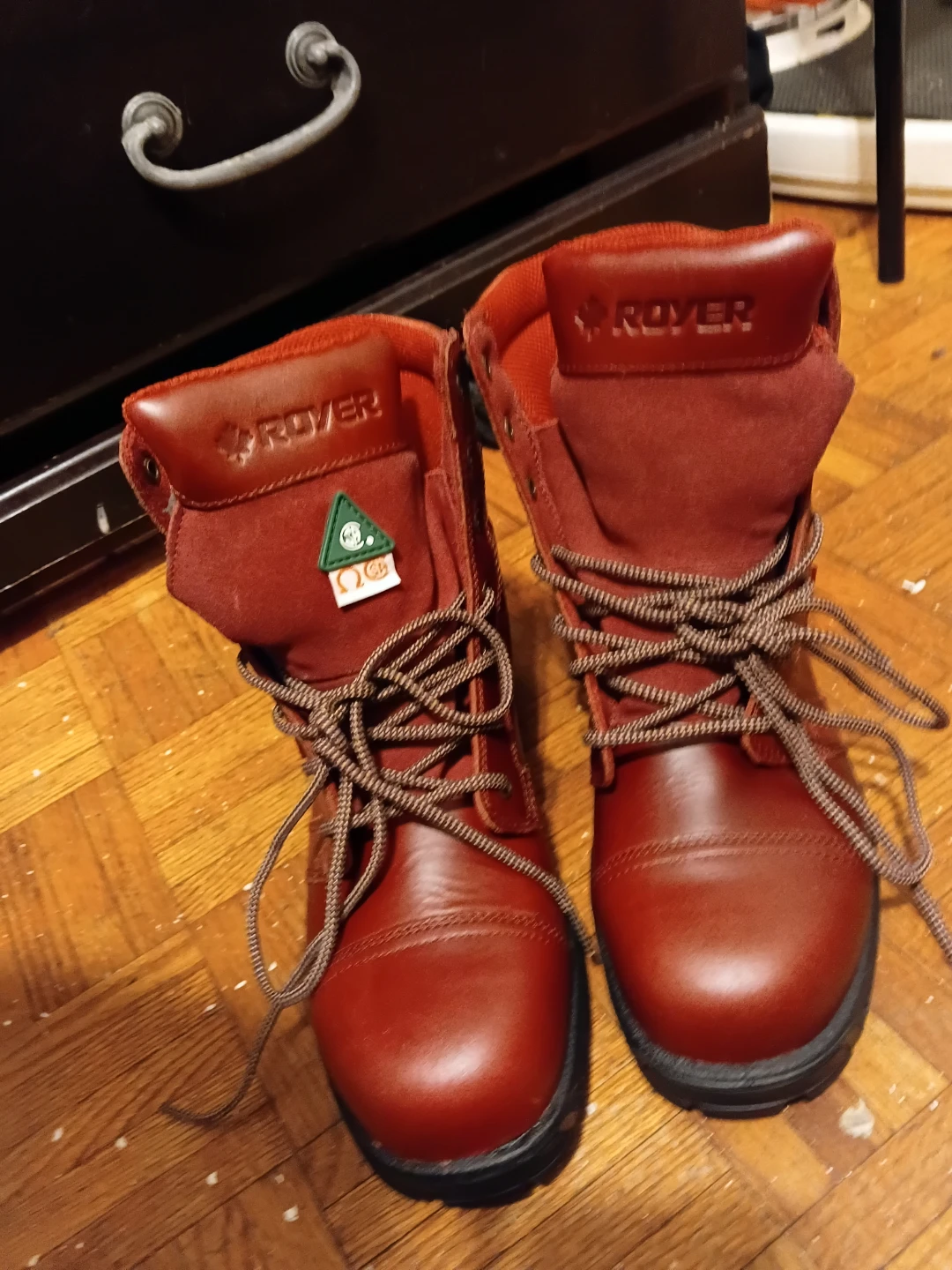 Royer Women's Agility 8-inch Work Boots in burgundy red leather