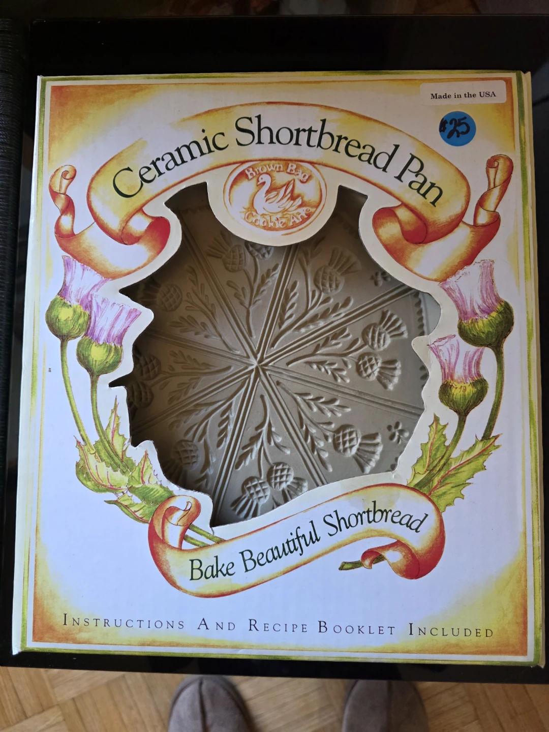 NEW IN BOX - Ceramic Shortbread Pan