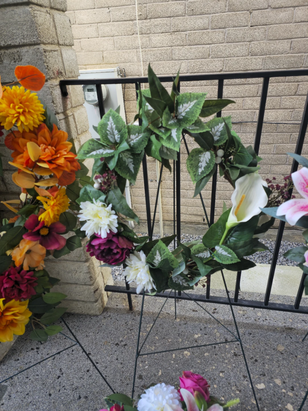 Artificial Floral Wreath/areangements for tombstone/cemetsry - photo 5