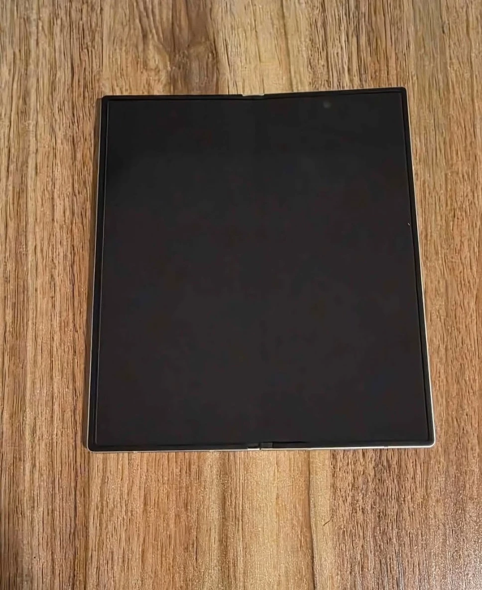 Samsung Galaxy Z Fold6 White - photo 4