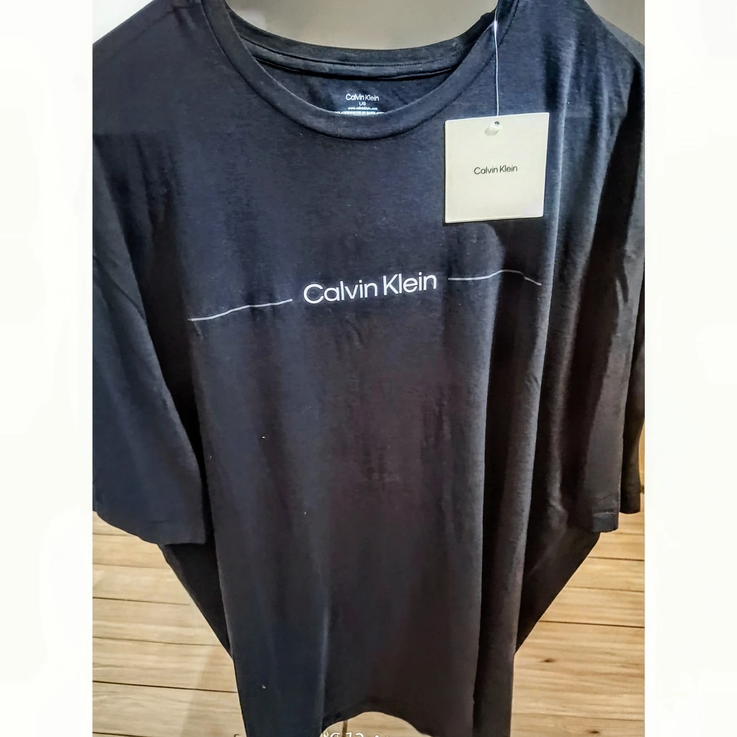 NWT Men's Calvin Klein Classic Crew Neck Tee Size Large