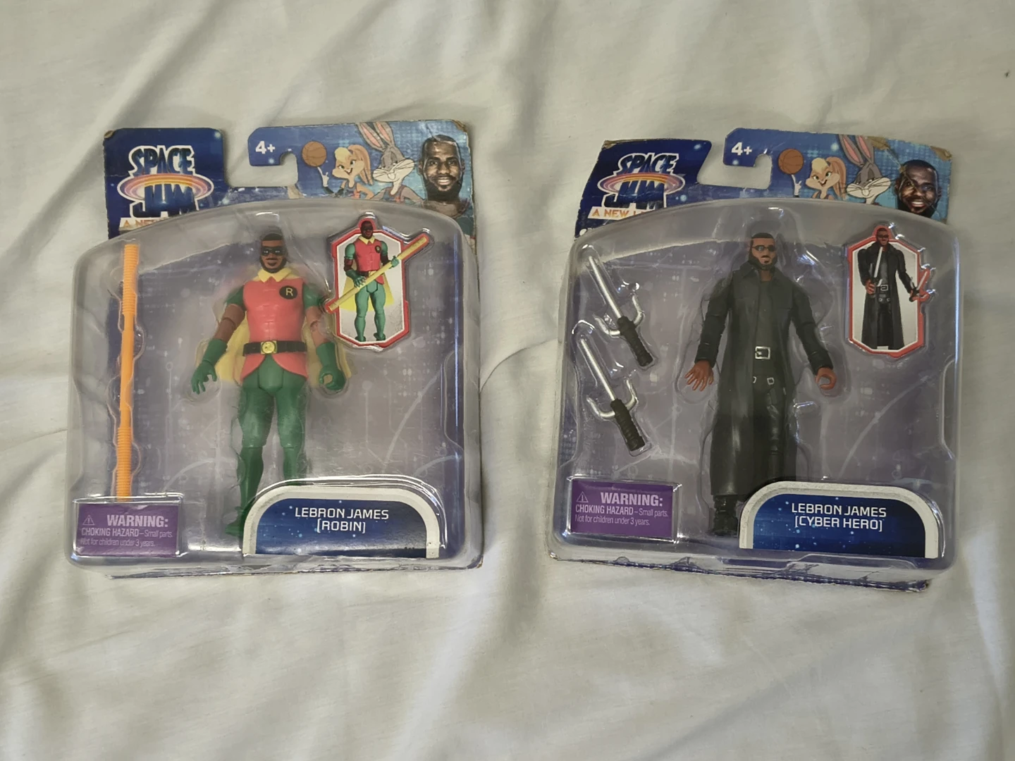 NEW 2 figurines for sale (LeBron James) NEW