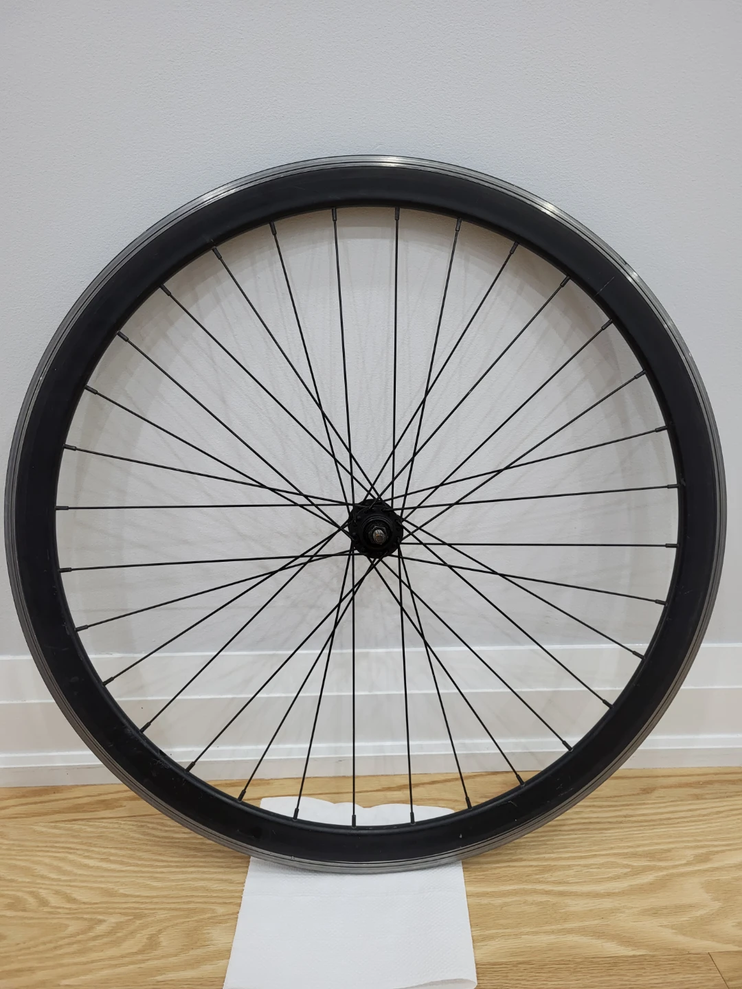 Front Bike Wheel 700C Aluminum - photo 3