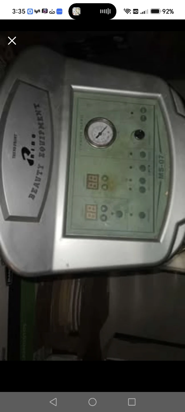Microdermabrasion machine