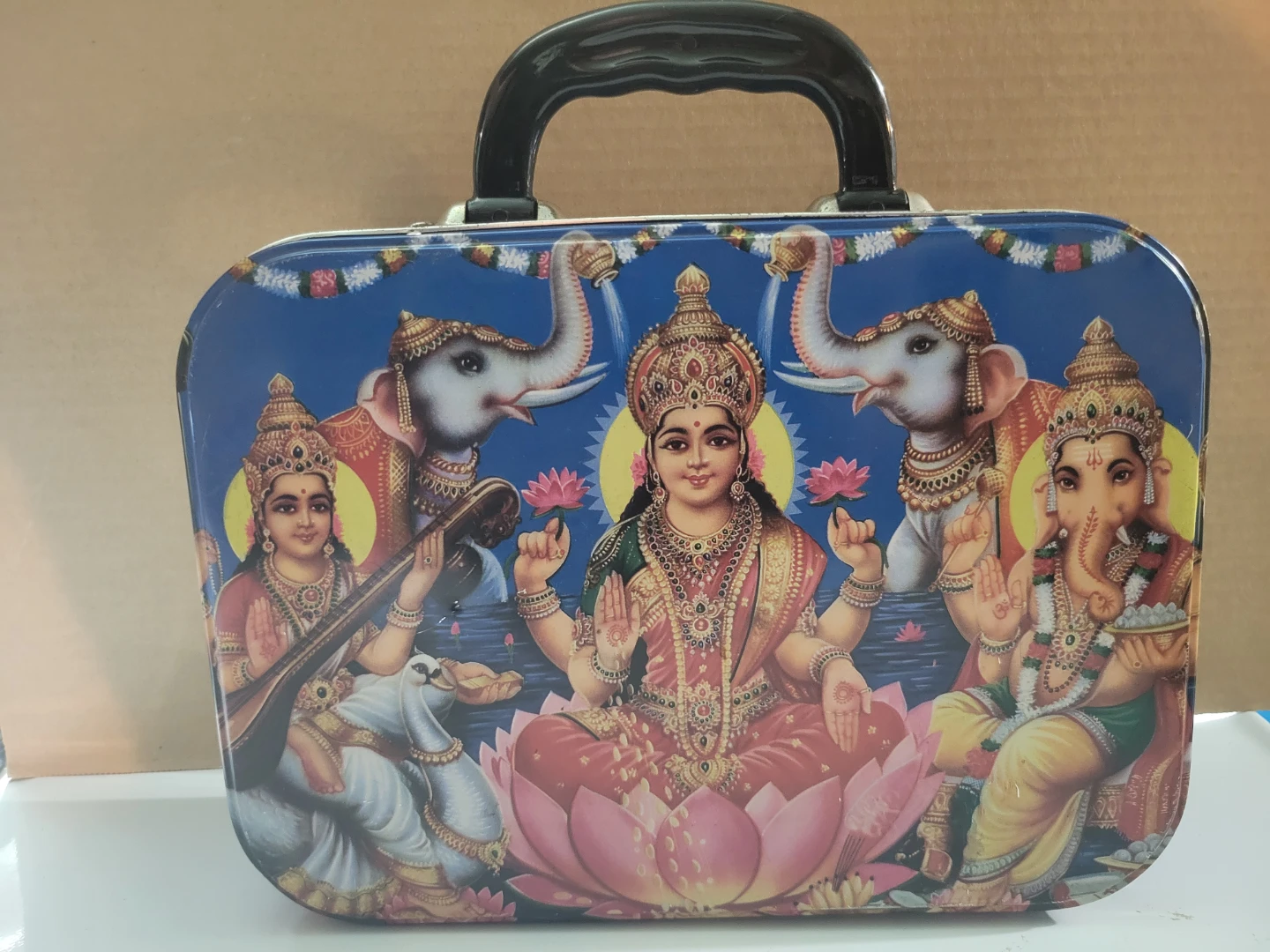 Vintage Indian Deities Tin Lunch Box - photo 2