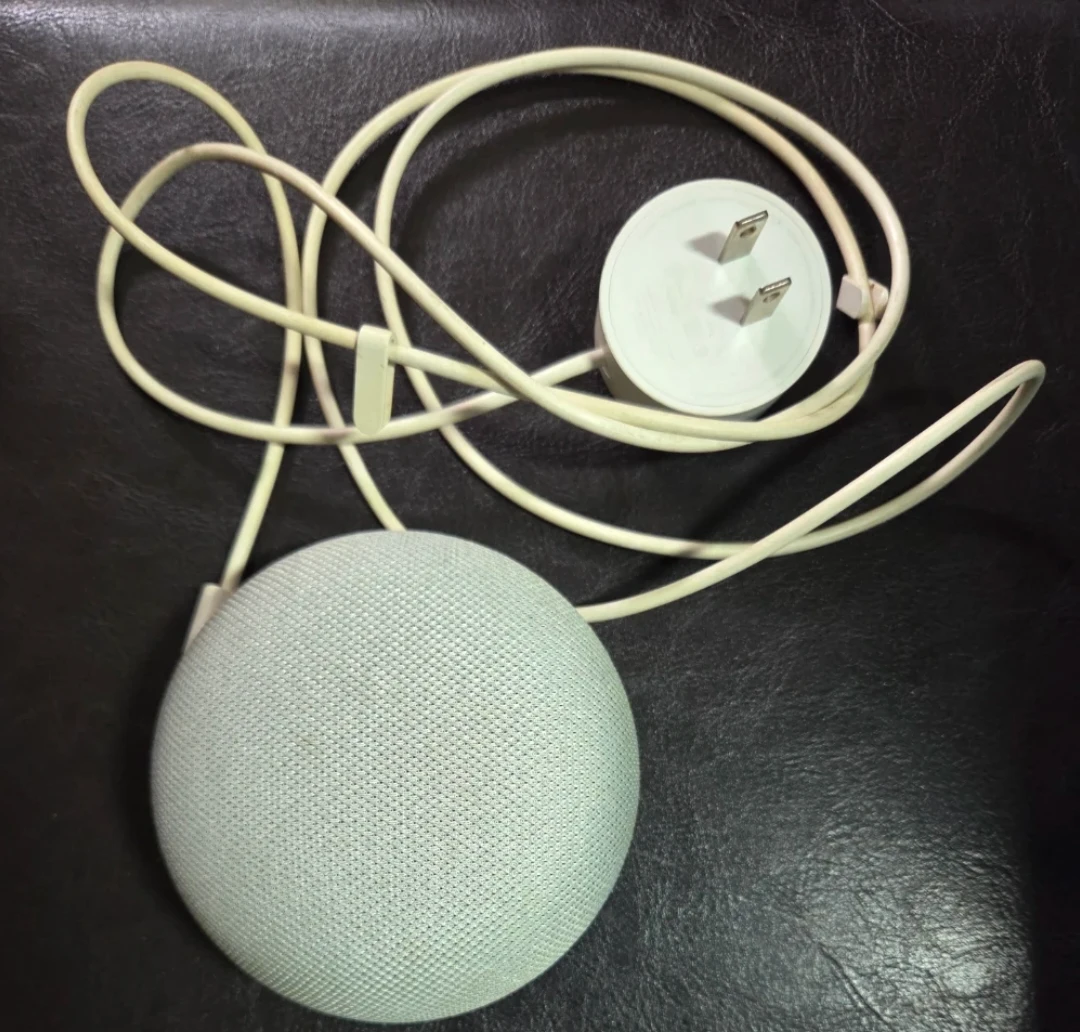 Google Nest Mini (2nd Gen) Smart Speaker - Chalk