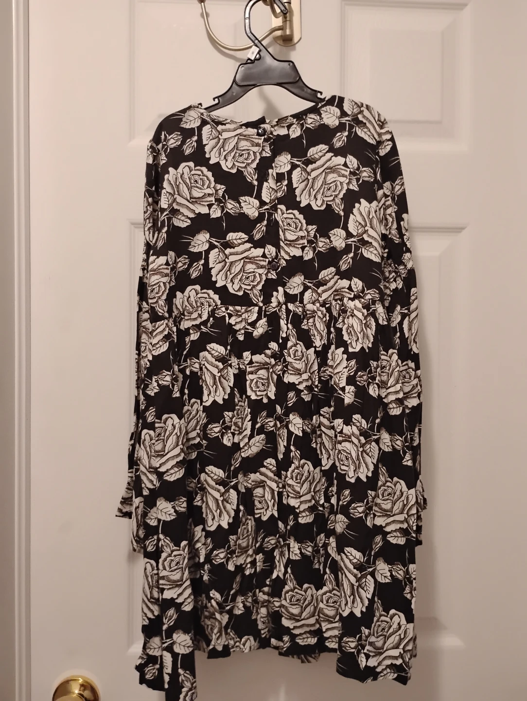 Black and White Rose Print Long Sleeve Dress - photo 2