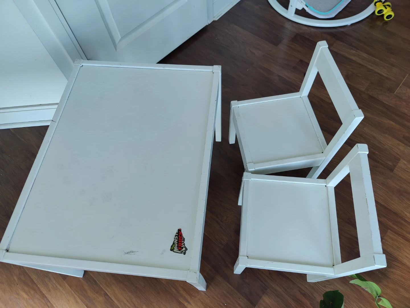 Kids Table and 2 Chairs Set - photo 2
