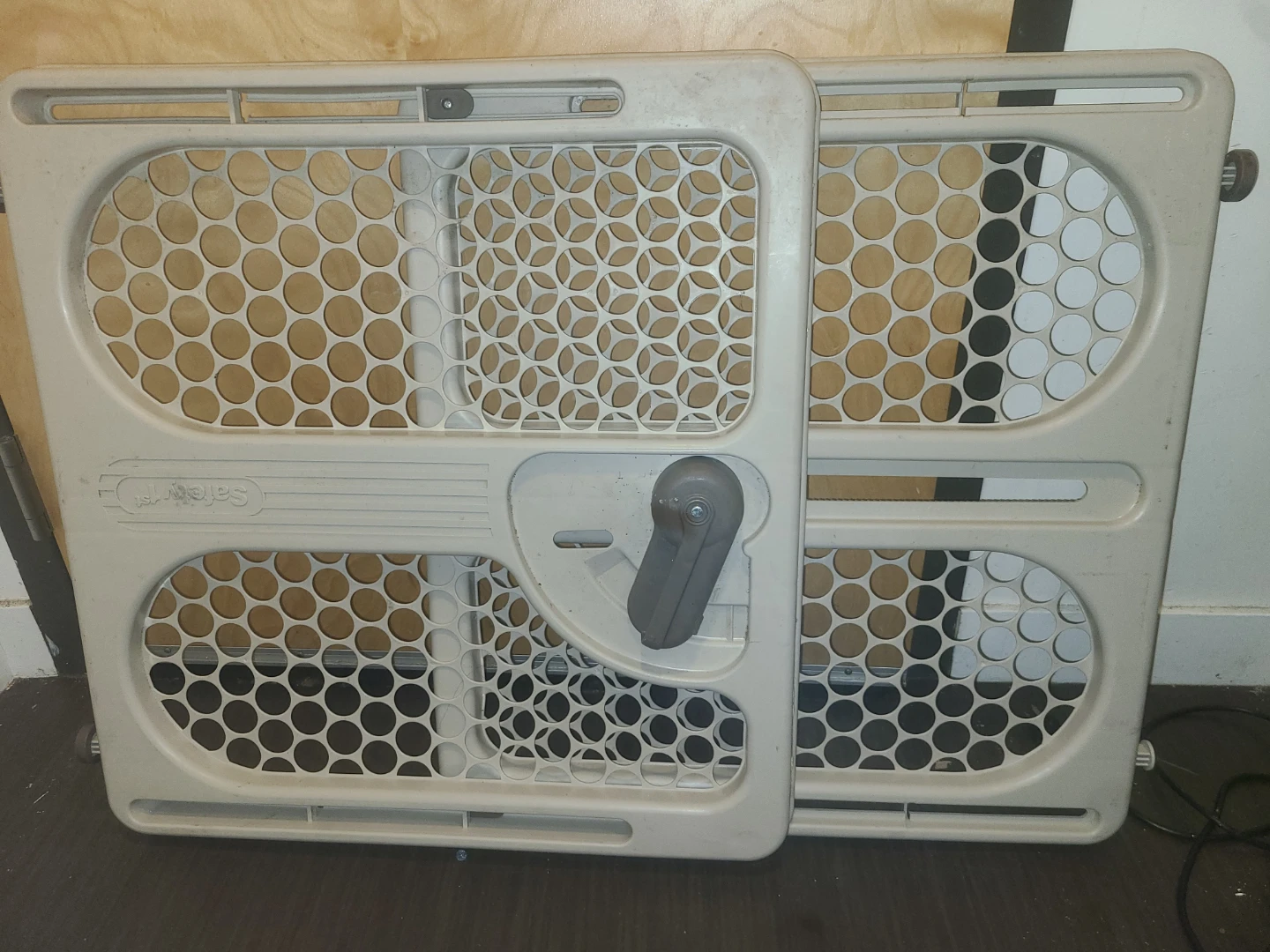 Safety 1st Baby Gate