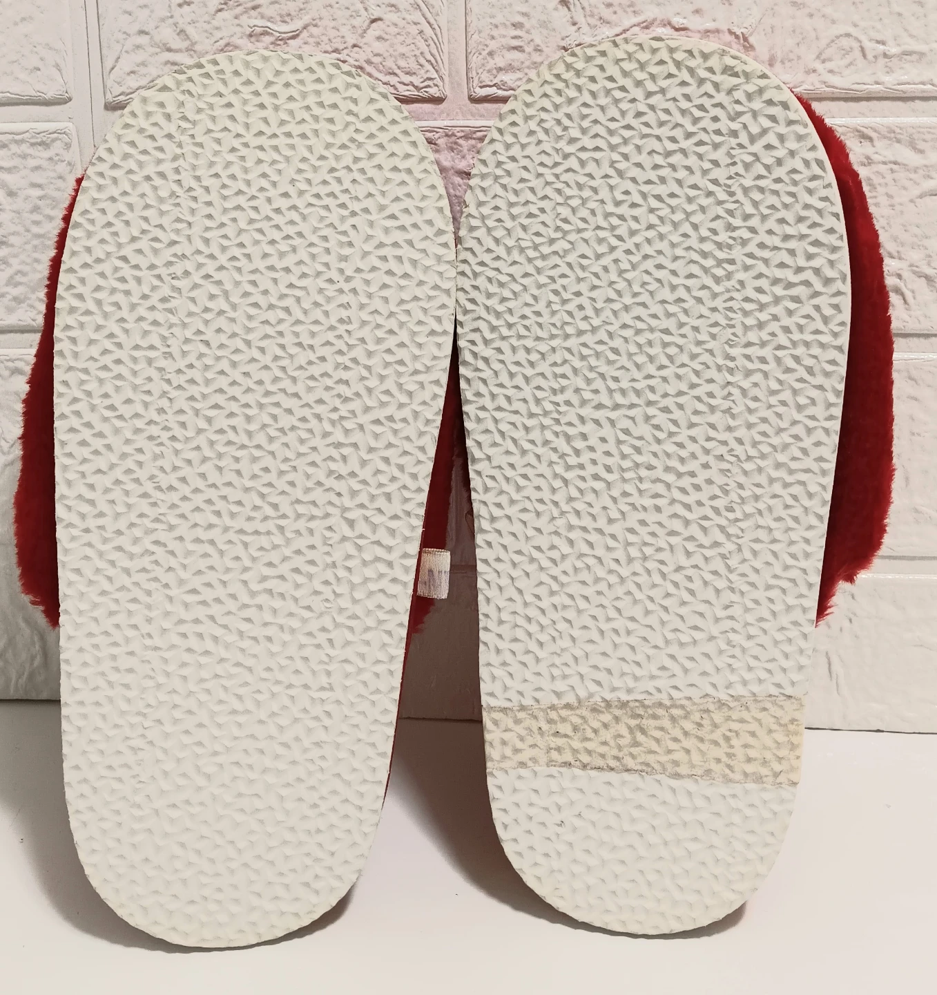 🩴Super Cozy Red Plush Mouse Slippers Size 6🩴 - photo 3