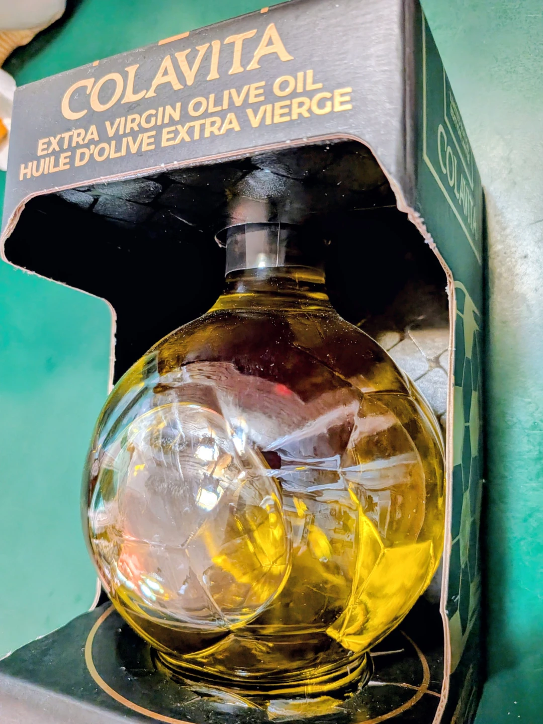 COLAVITA Extra Virgin 🫒 Oil Champions Soccer Ball. 500ml.