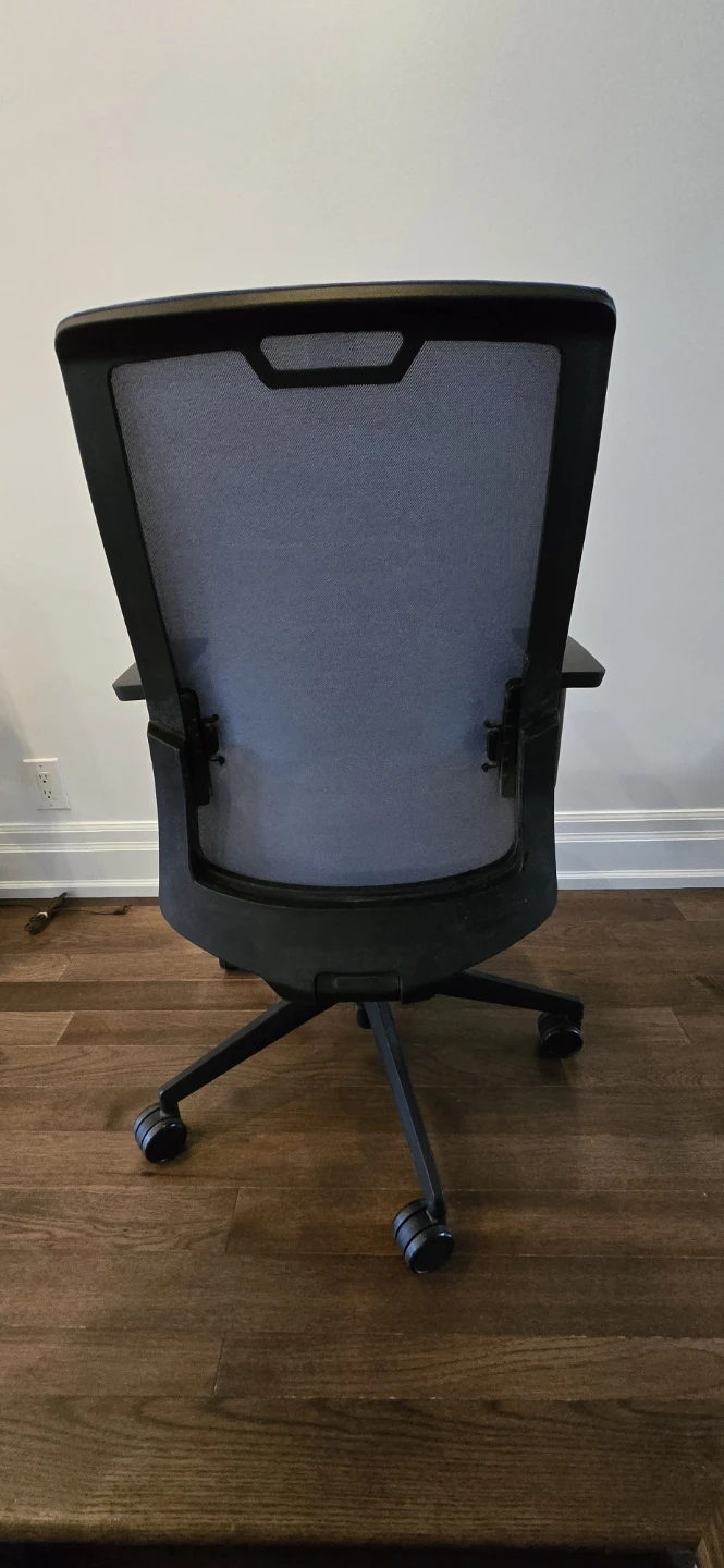 Free Office Chair - photo 2