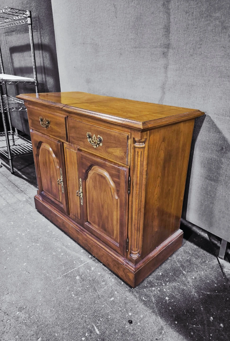 Vintage Solid Wood Sideboard Server (Delivery Available) - photo 3