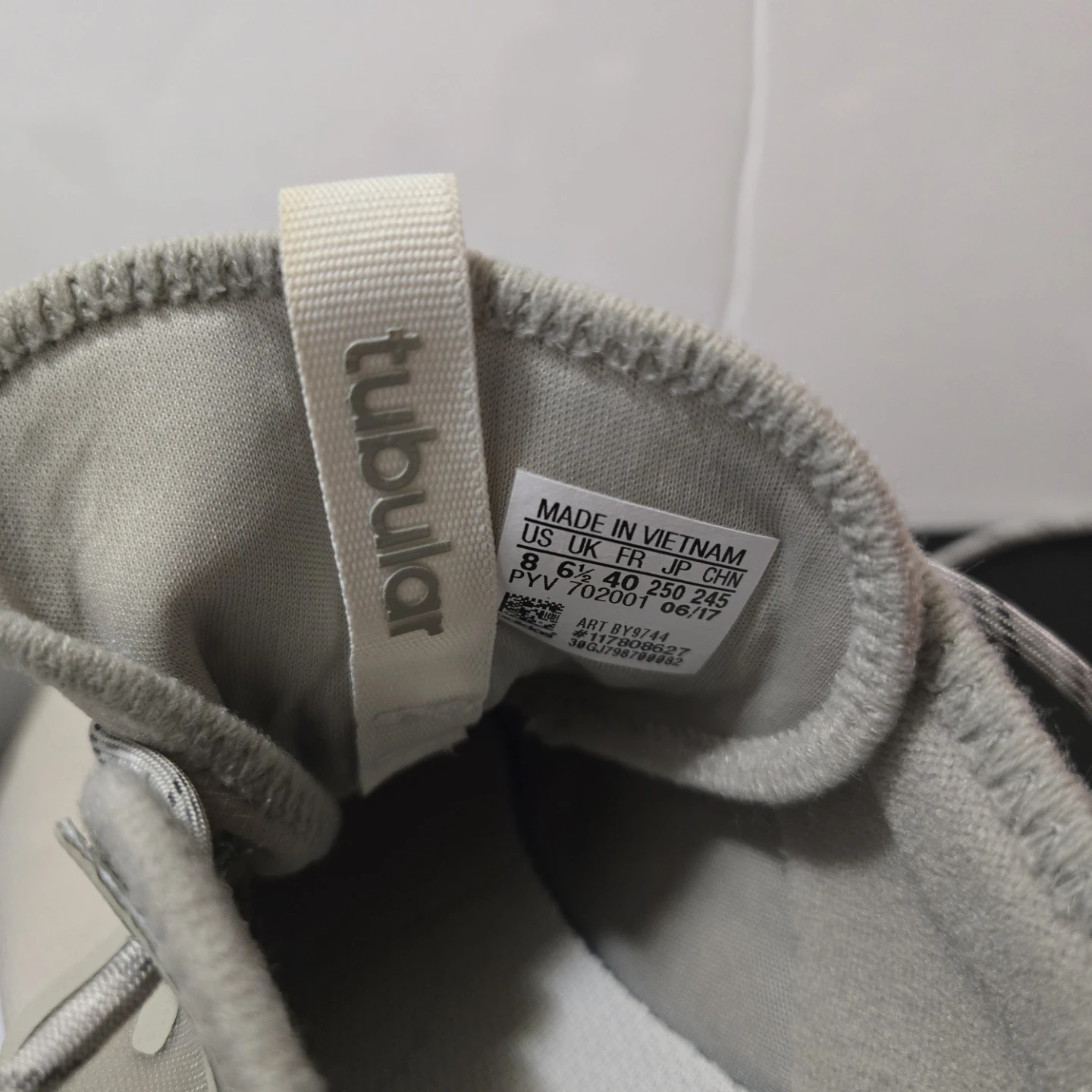 Adidas Tubular Sneakers - photo 4