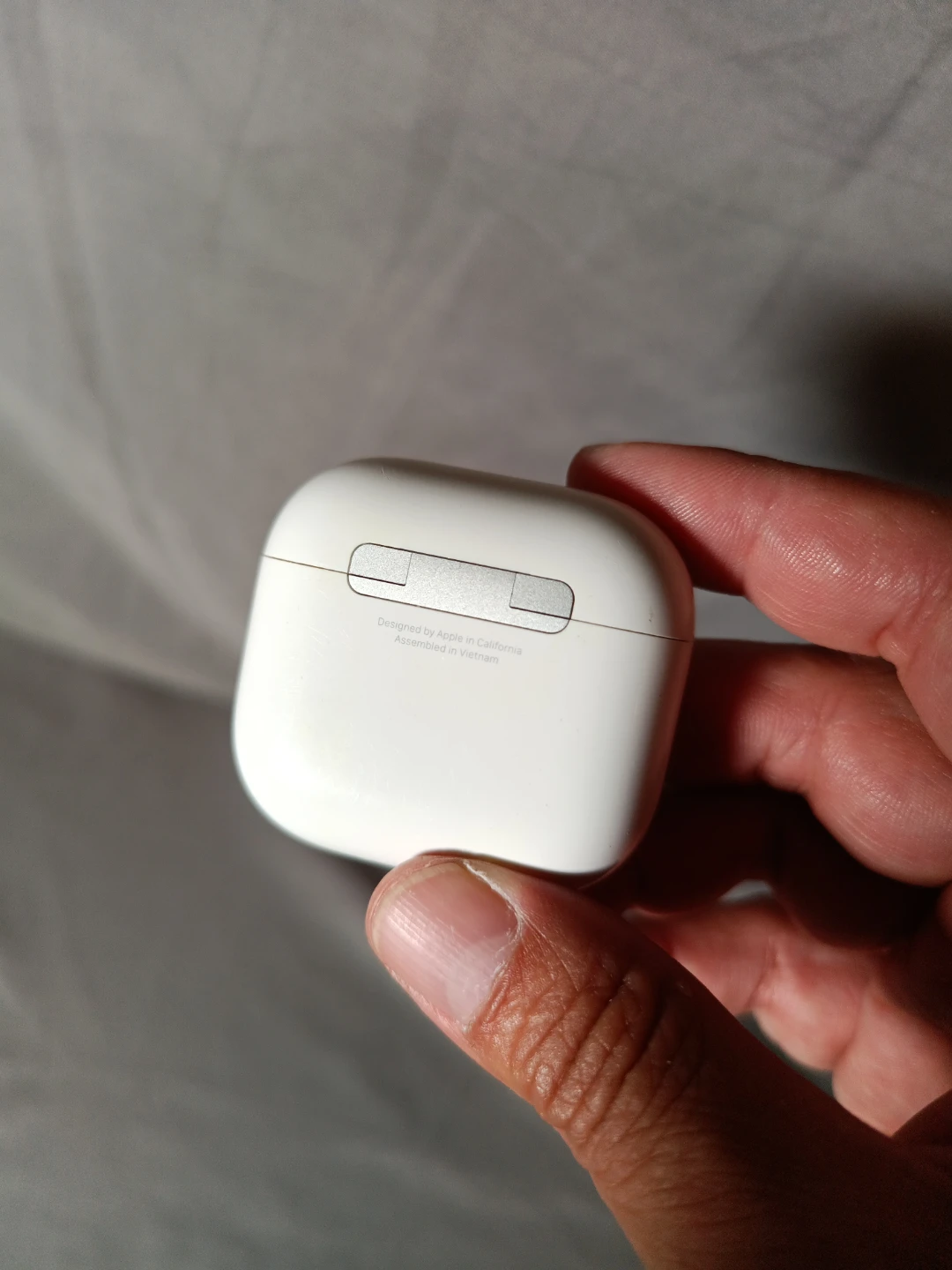 Apple AirPods Pro Charging Case - photo 2
