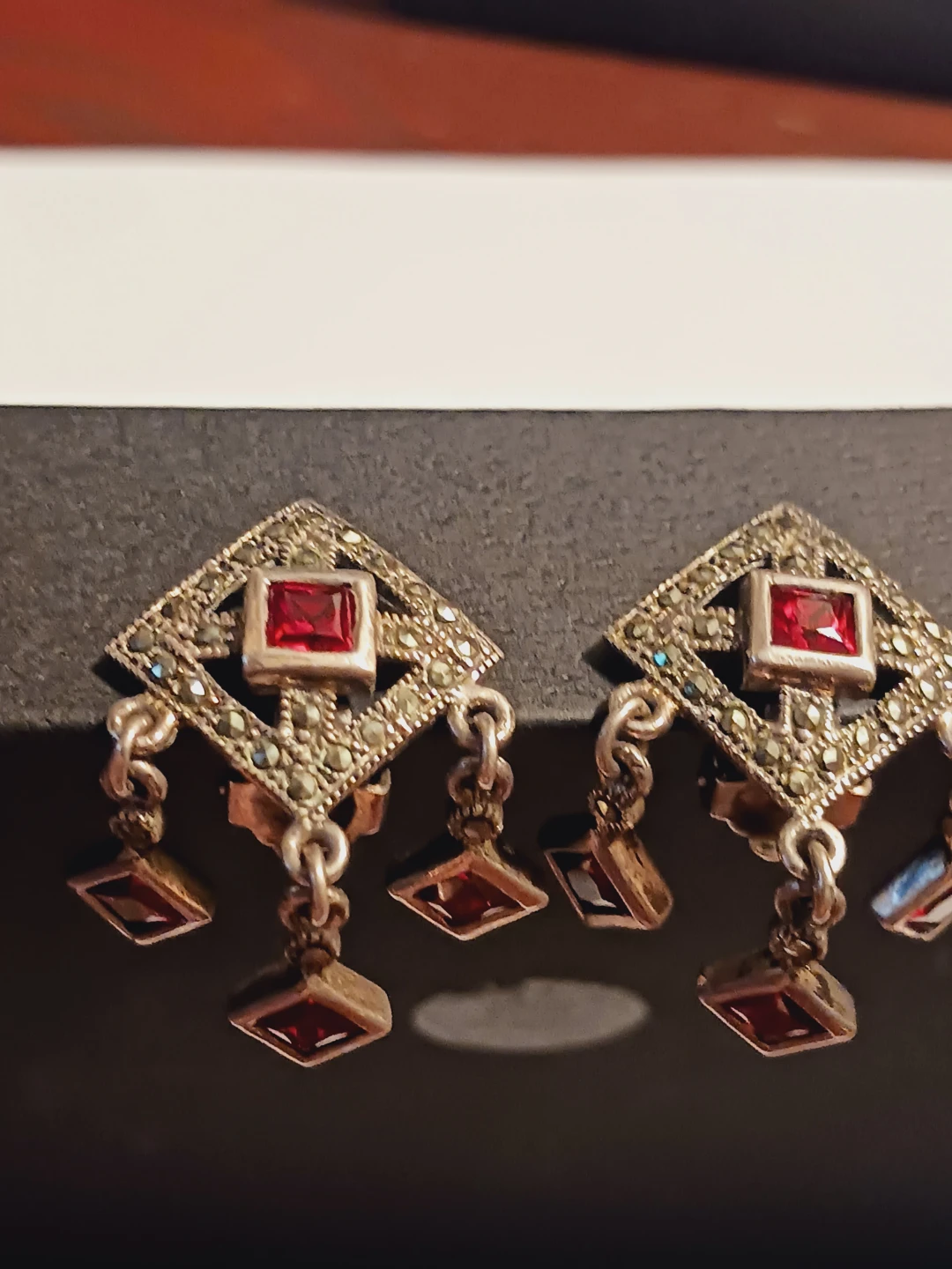 Gorgeous Sterling Silver Marcasite & Garnet Earrings