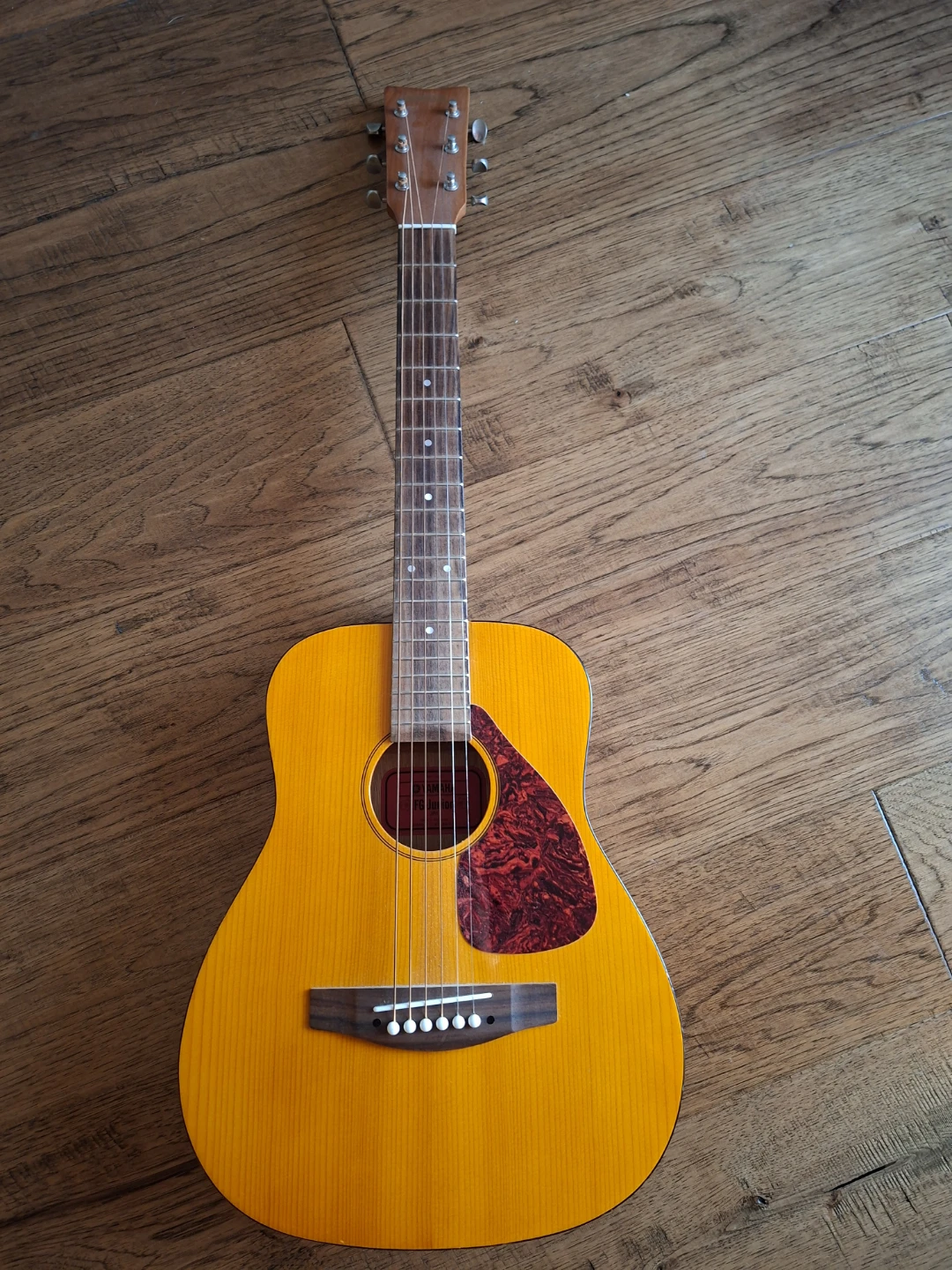 Yamaha FG junior Guitar