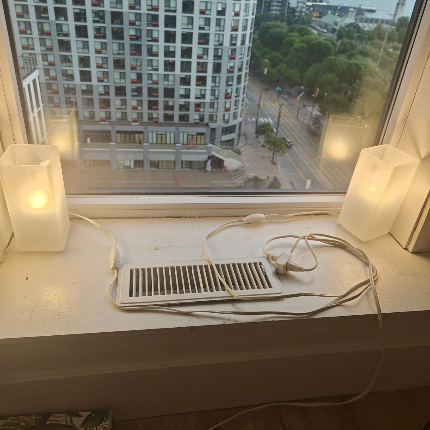 Set of 2 Square Frosted Accent Lamps