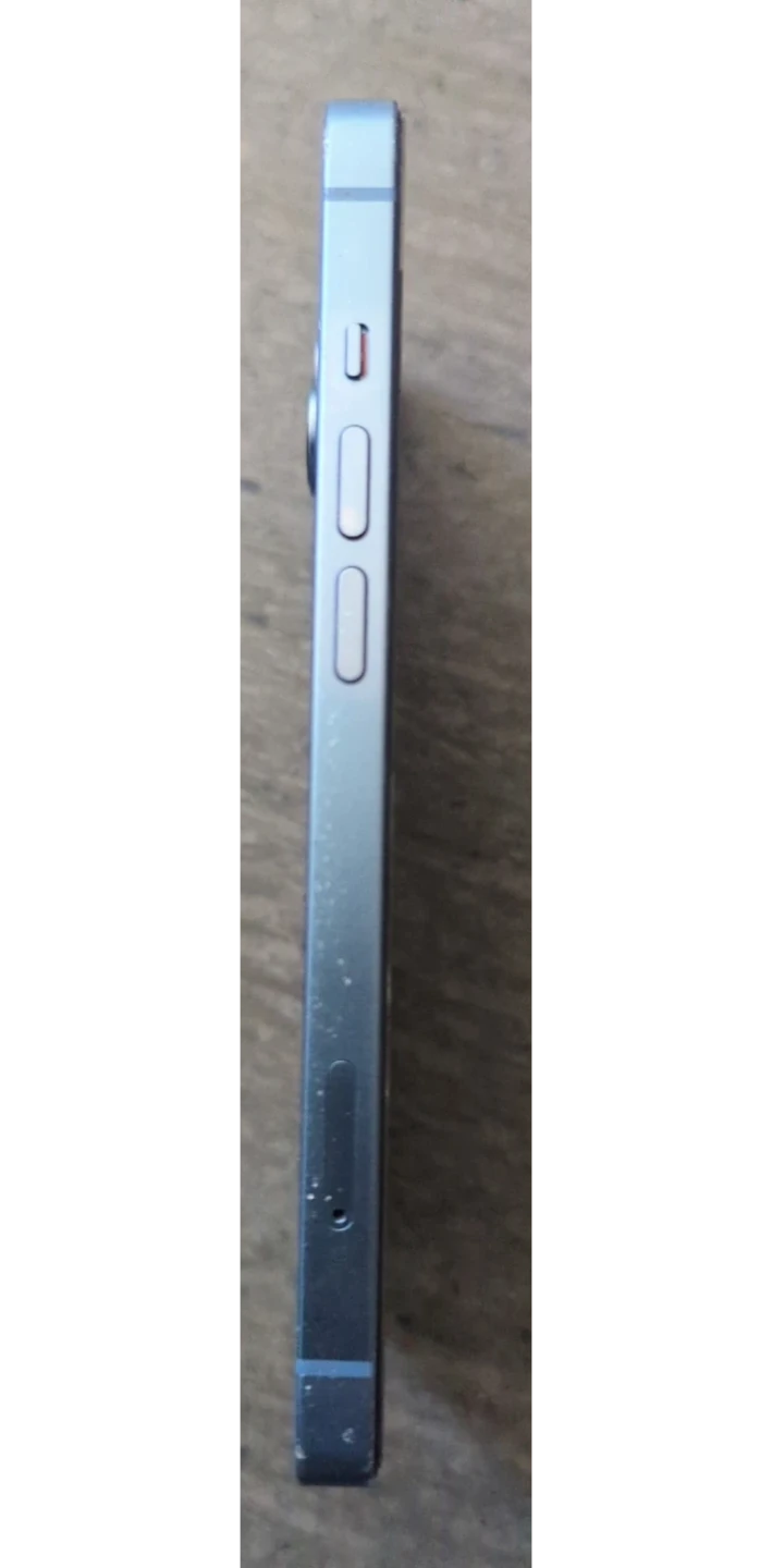 iPhone 14 locked - photo 5