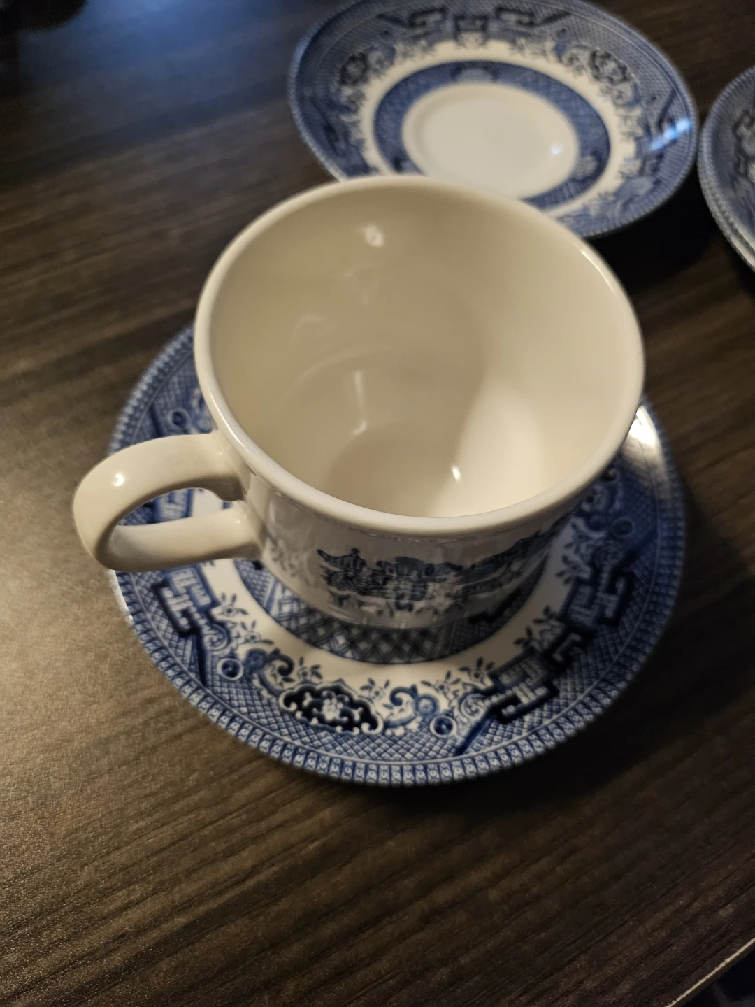Blue Willow Teacup and Saucer Set - photo 4