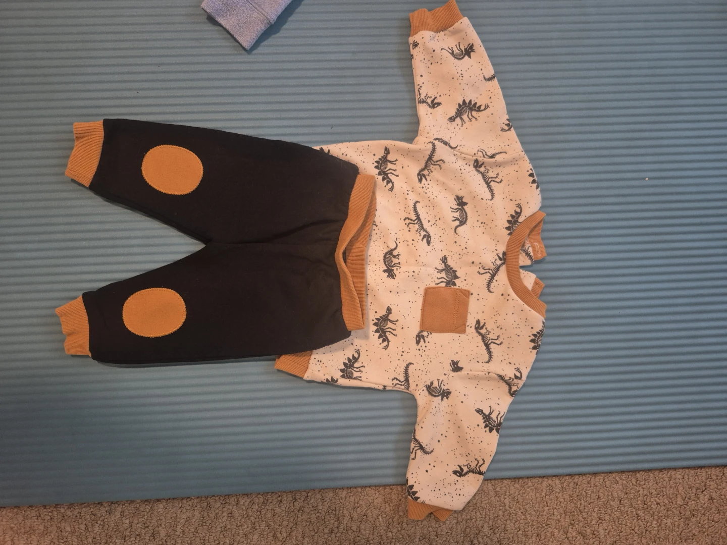 Baby boy clothes 3-6 months - photo 2