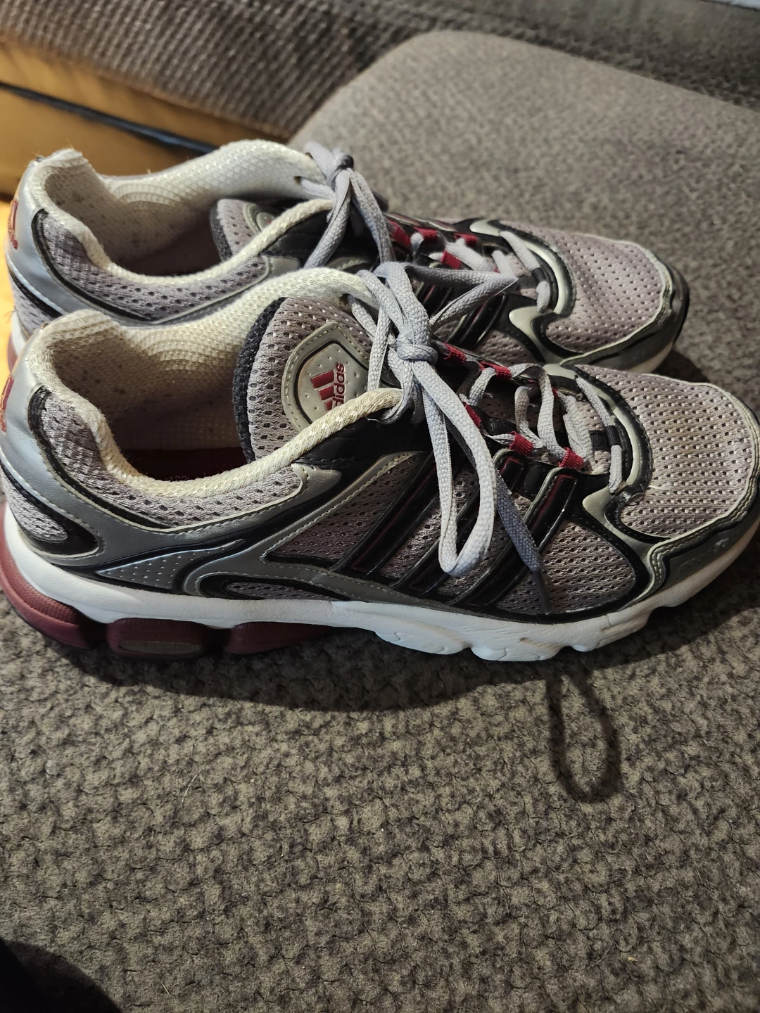 Adidas running shoes size 11 - photo 3