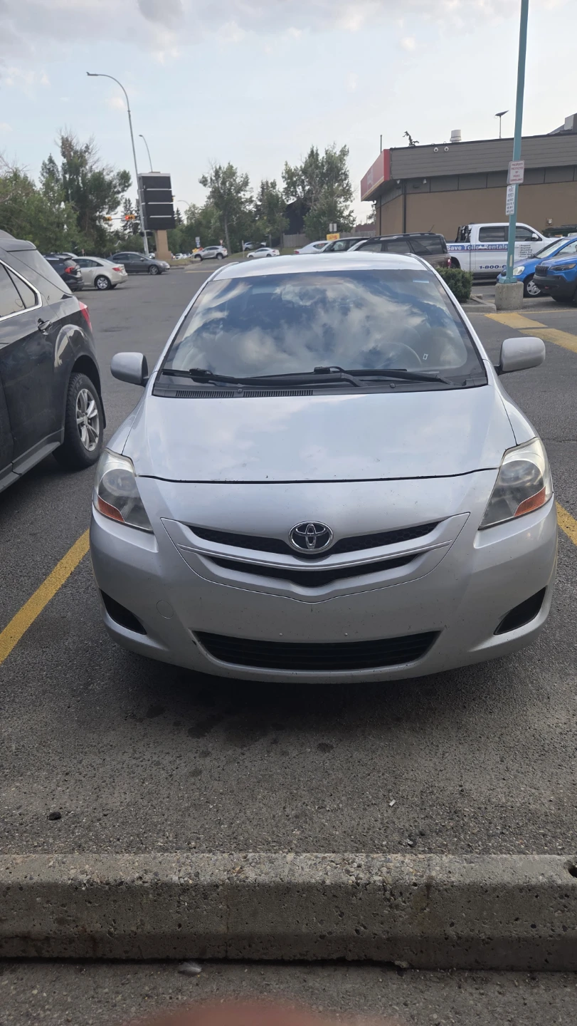 2007 Toyota yaris sedan 1.5 litre - photo 4