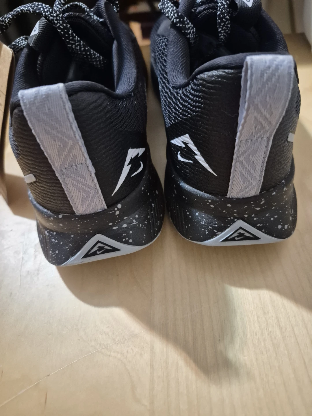 BNIB)Nike Trail 3 Size 7 Wmns Running Shoes - photo 3