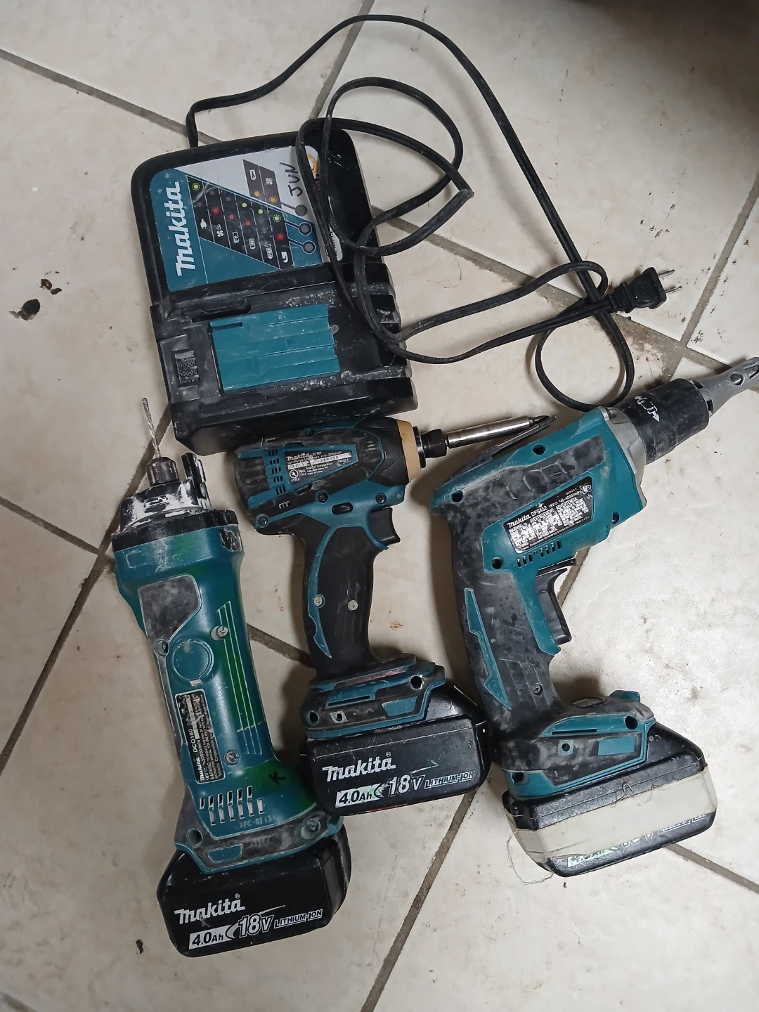 Makita 18V Cordless Drill & Driver Set with Charger