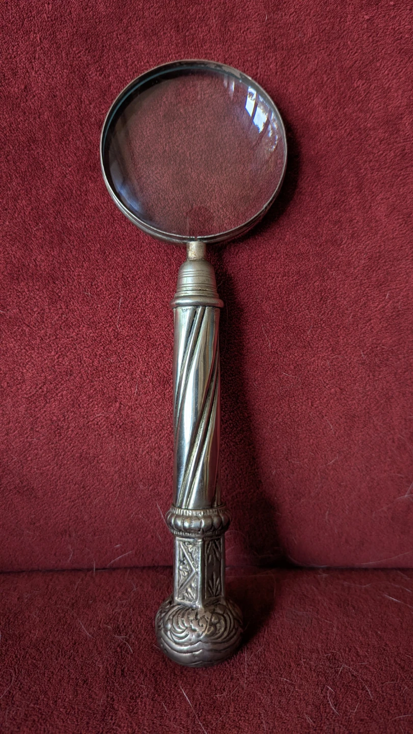 Magnifying Glass Vintage with Ornate Handle