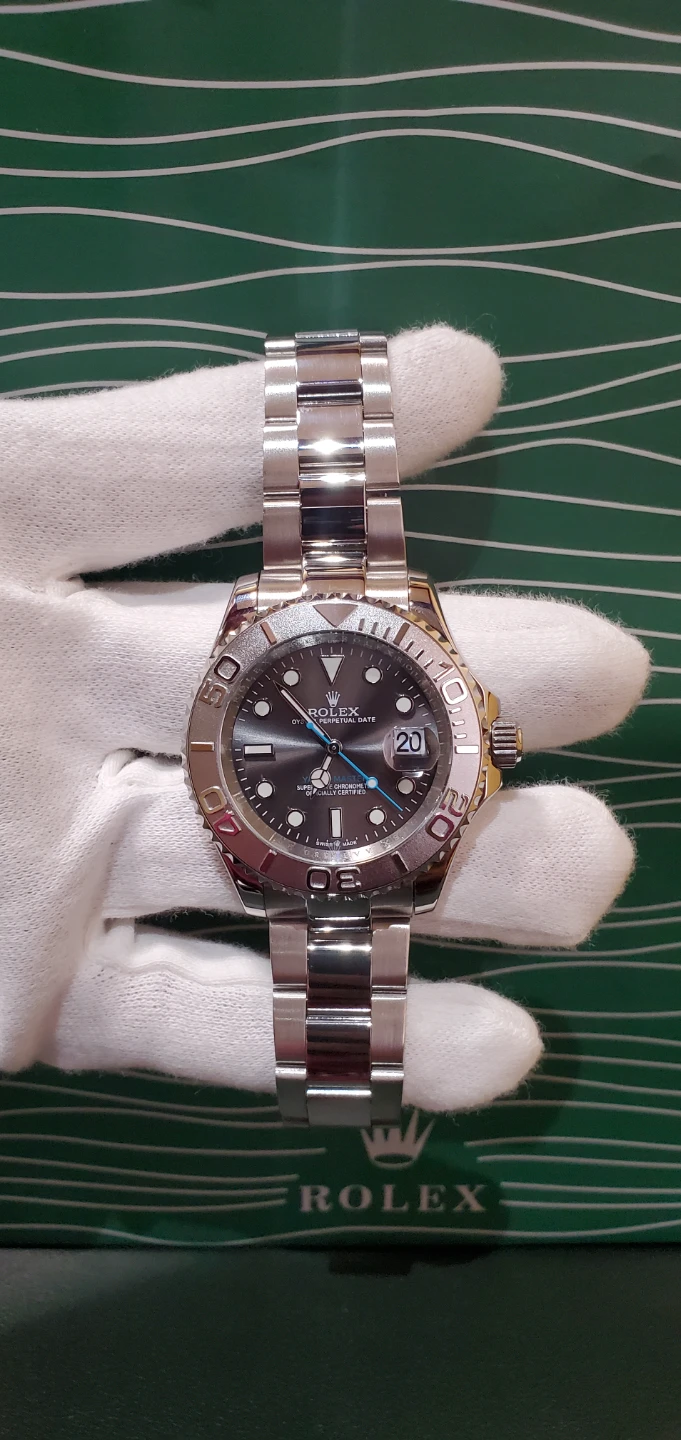 Steel Watch With Oyster-Style Bracelet