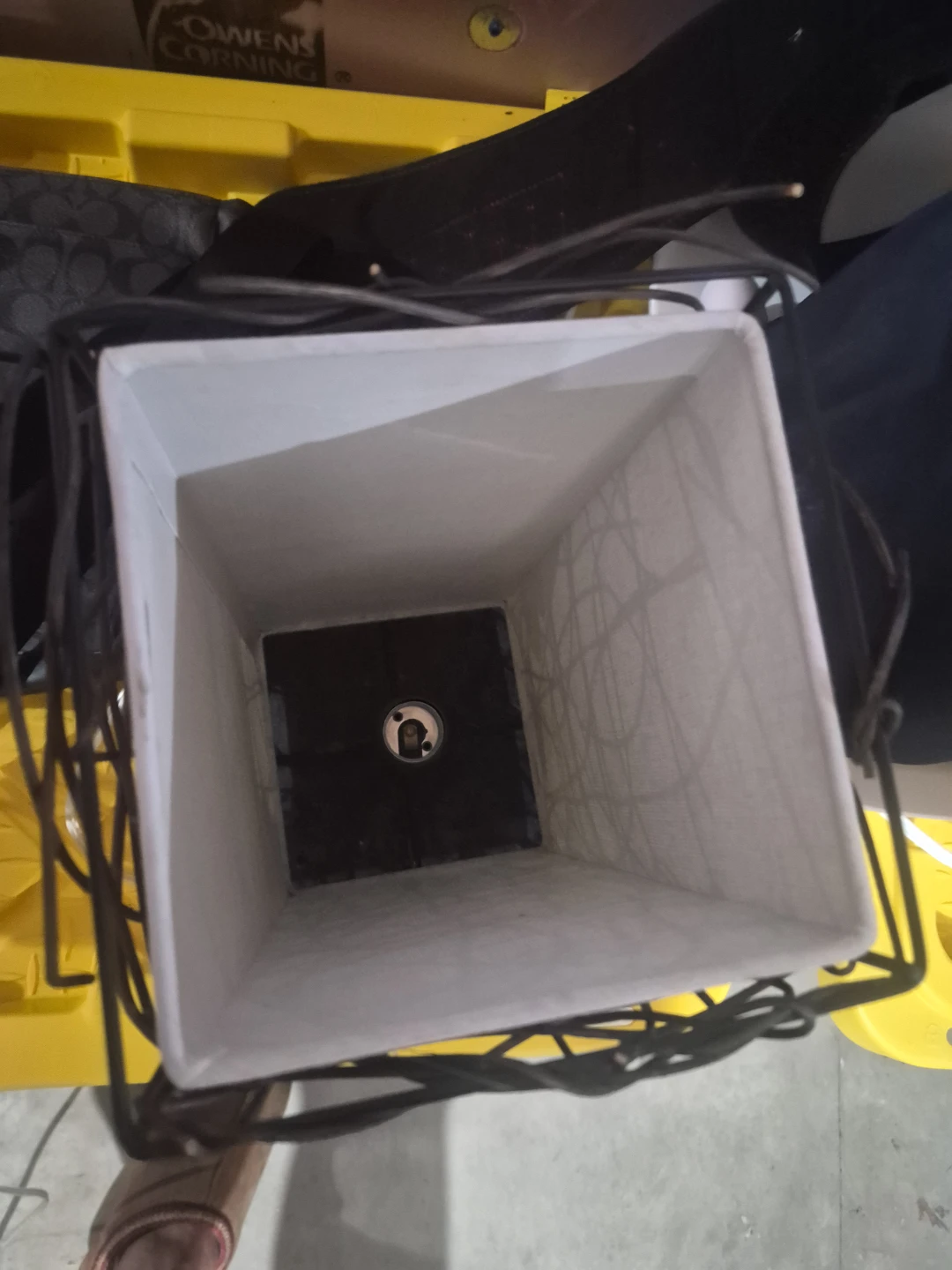 Modern Wire Cage Table Lamp - photo 3