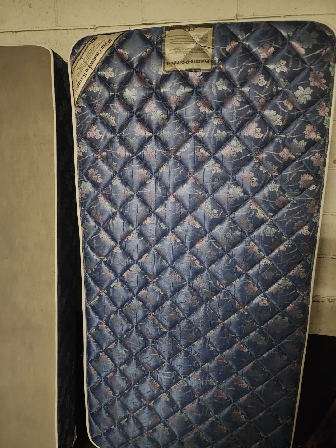 Posture-Comfort Twin Mattress - photo 3