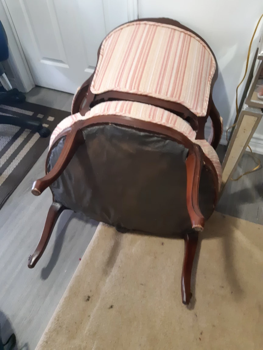 Vintage Accent Chair - photo 5
